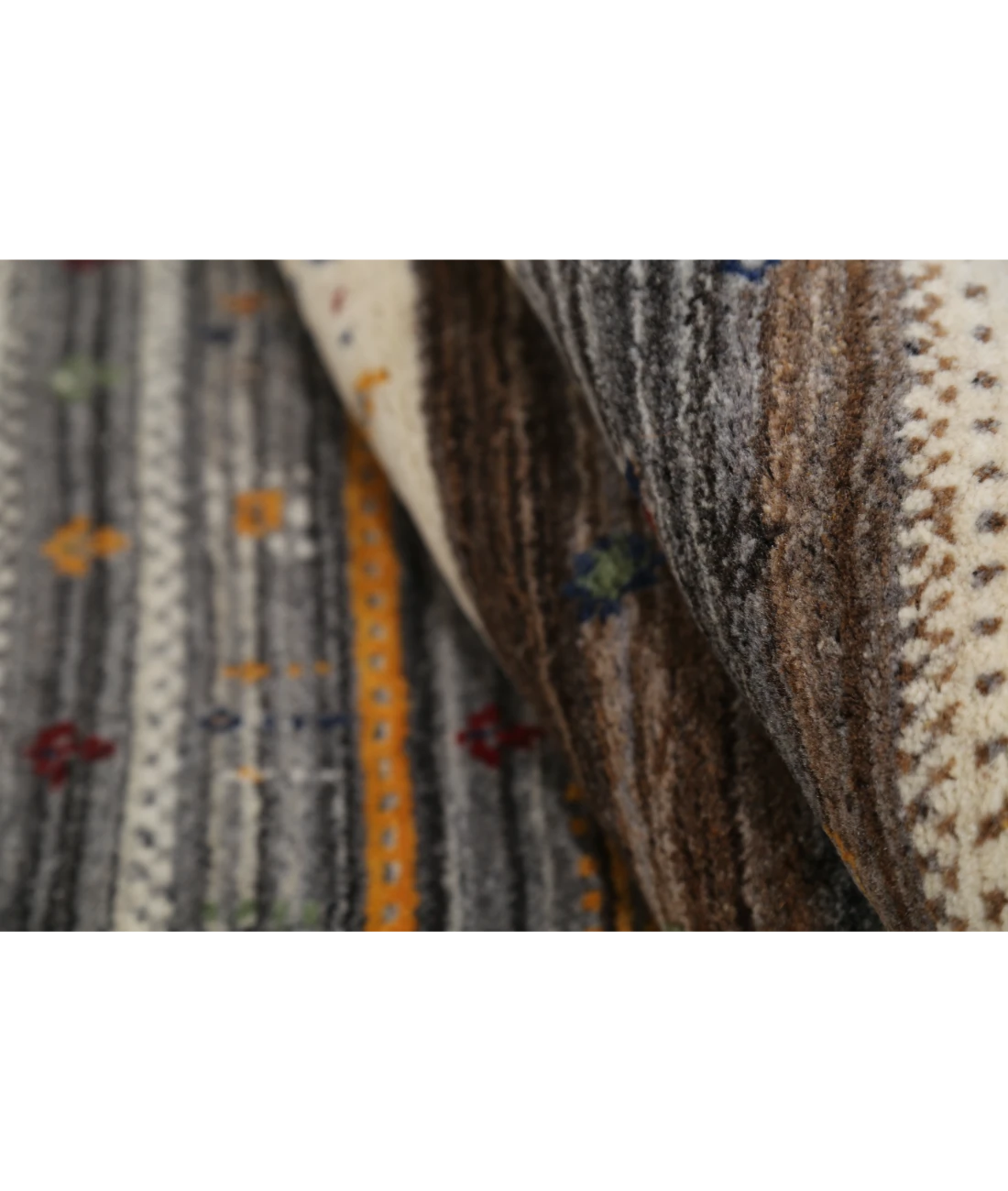 Hand Made Lori Wool Rug 3' 0" X 5' 2"