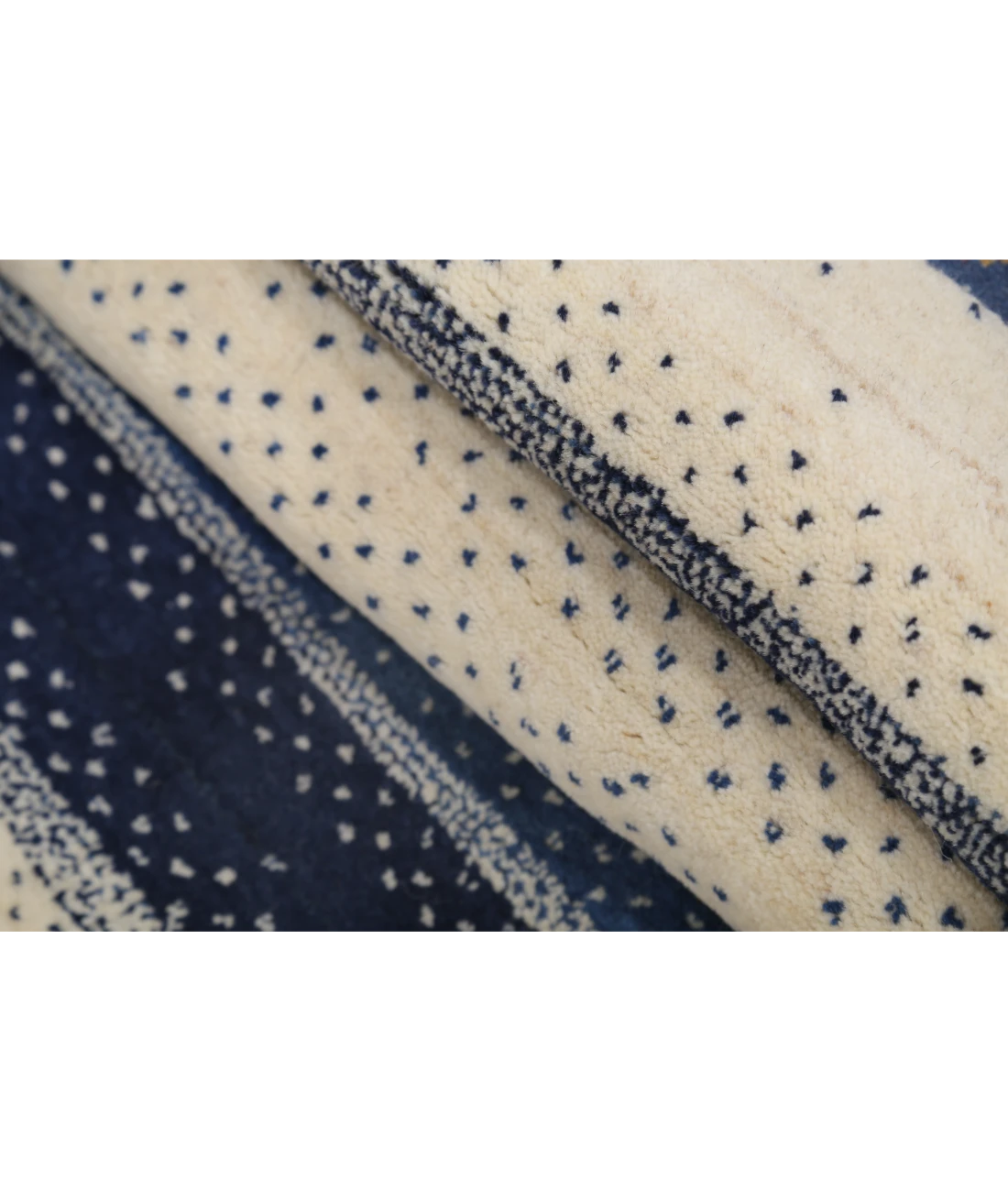 Hand Made Lori Wool Rug 2' 8" X 3' 11"
