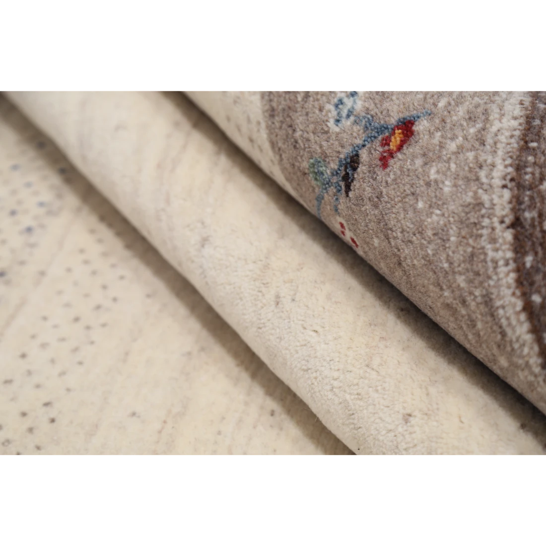 Hand Made Lori Wool Rug 5' 10" X 7' 10"