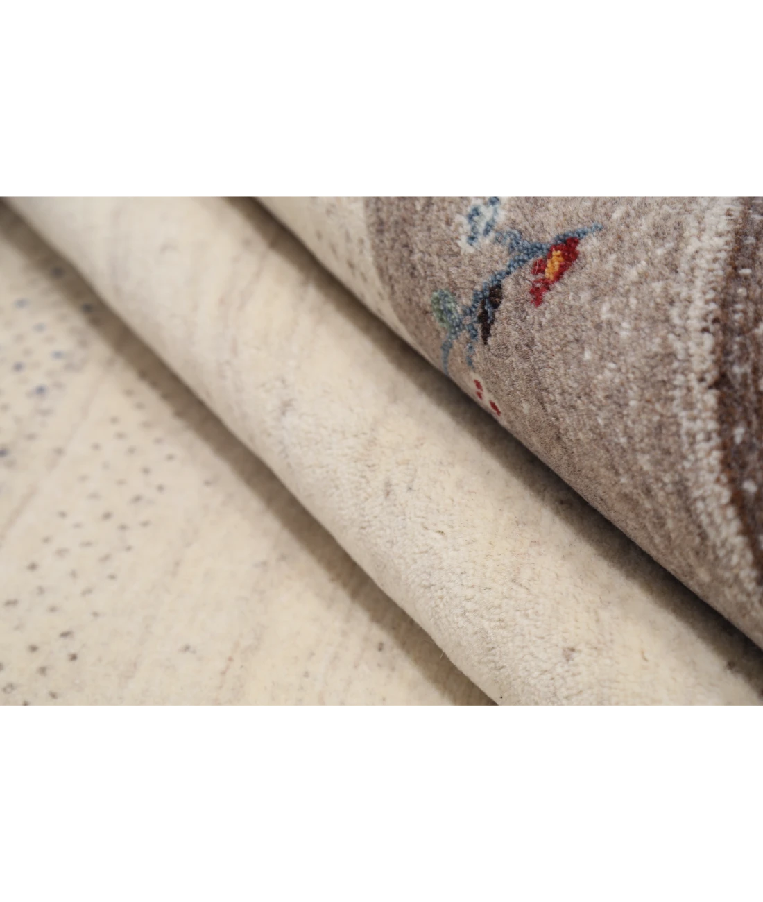 Hand Made Lori Wool Rug 5' 10" X 7' 10"