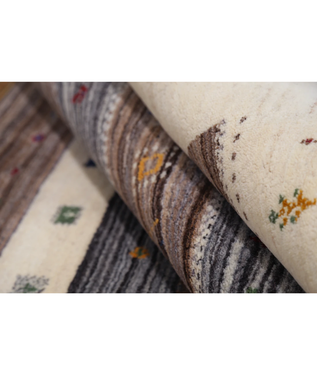 Hand Made Lori Wool Rug 5' 7" X 7' 10"