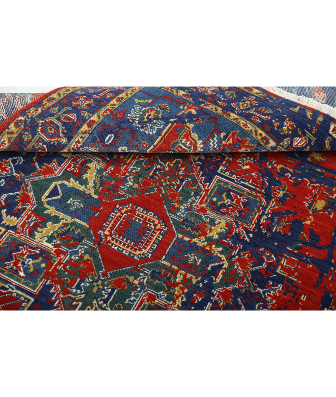 Gulshan Wool & Bamboo Silk Rug - 3'11'' x 5'9'' 3'11'' x 5'9'' (118 X 173) / Red / Blue