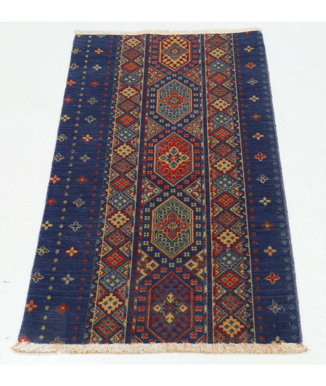 Alfombra Gulshan de lana y seda de bambú - 2'2'' x 3'9''