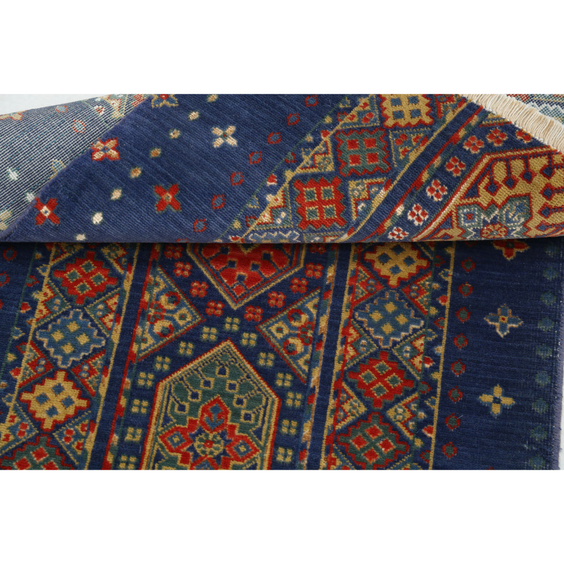 Alfombra Gulshan de lana y seda de bambú - 2'2'' x 3'9''