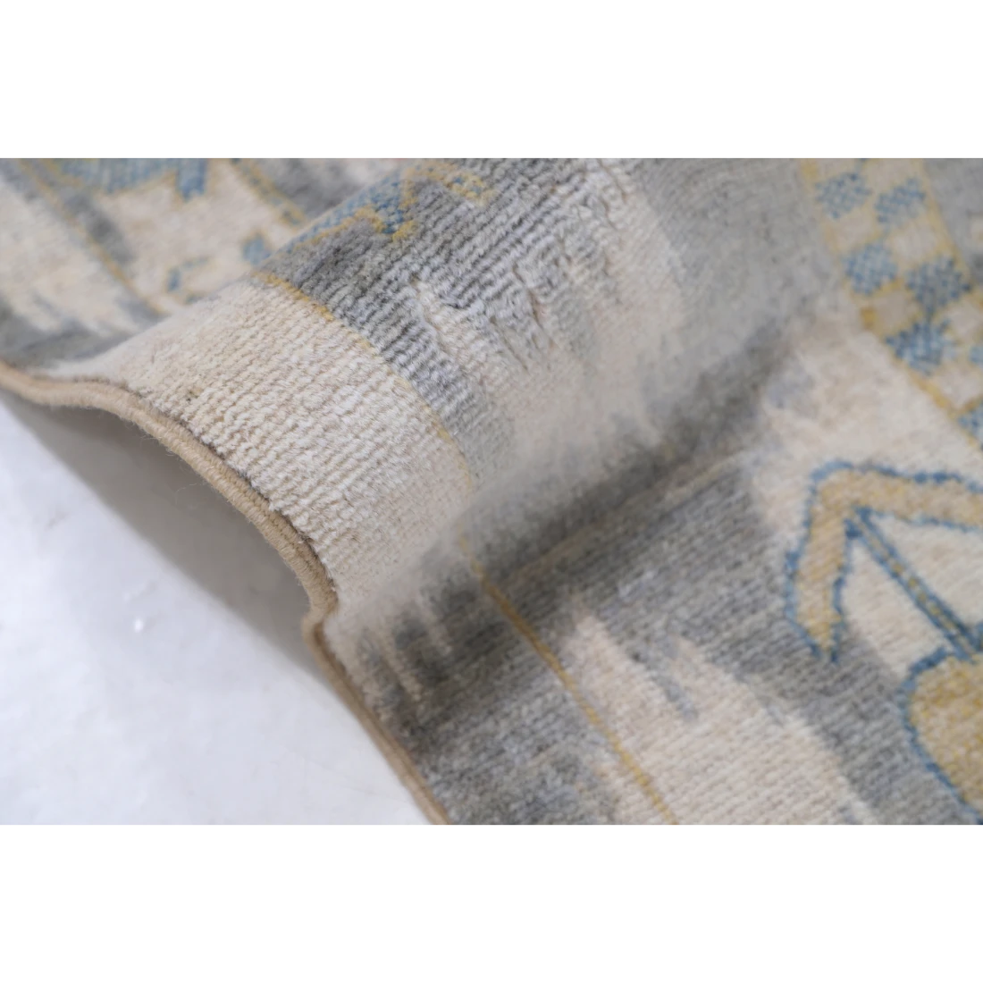 Power Loomed Ikat Wool Rug 8' 10" X 11' 11"