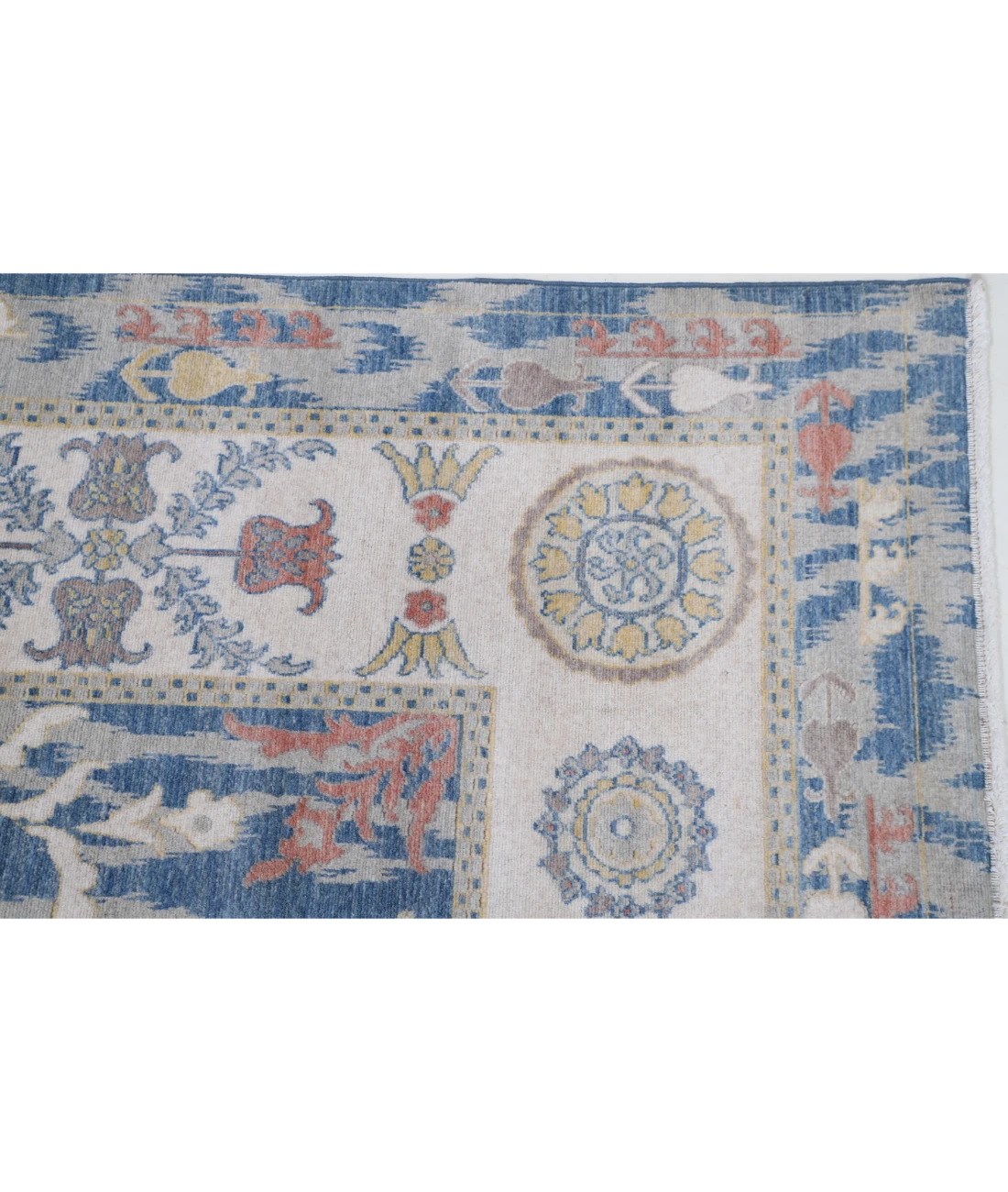 Power Loomed Ikat Wool Rug 6' 5" X 9' 11"