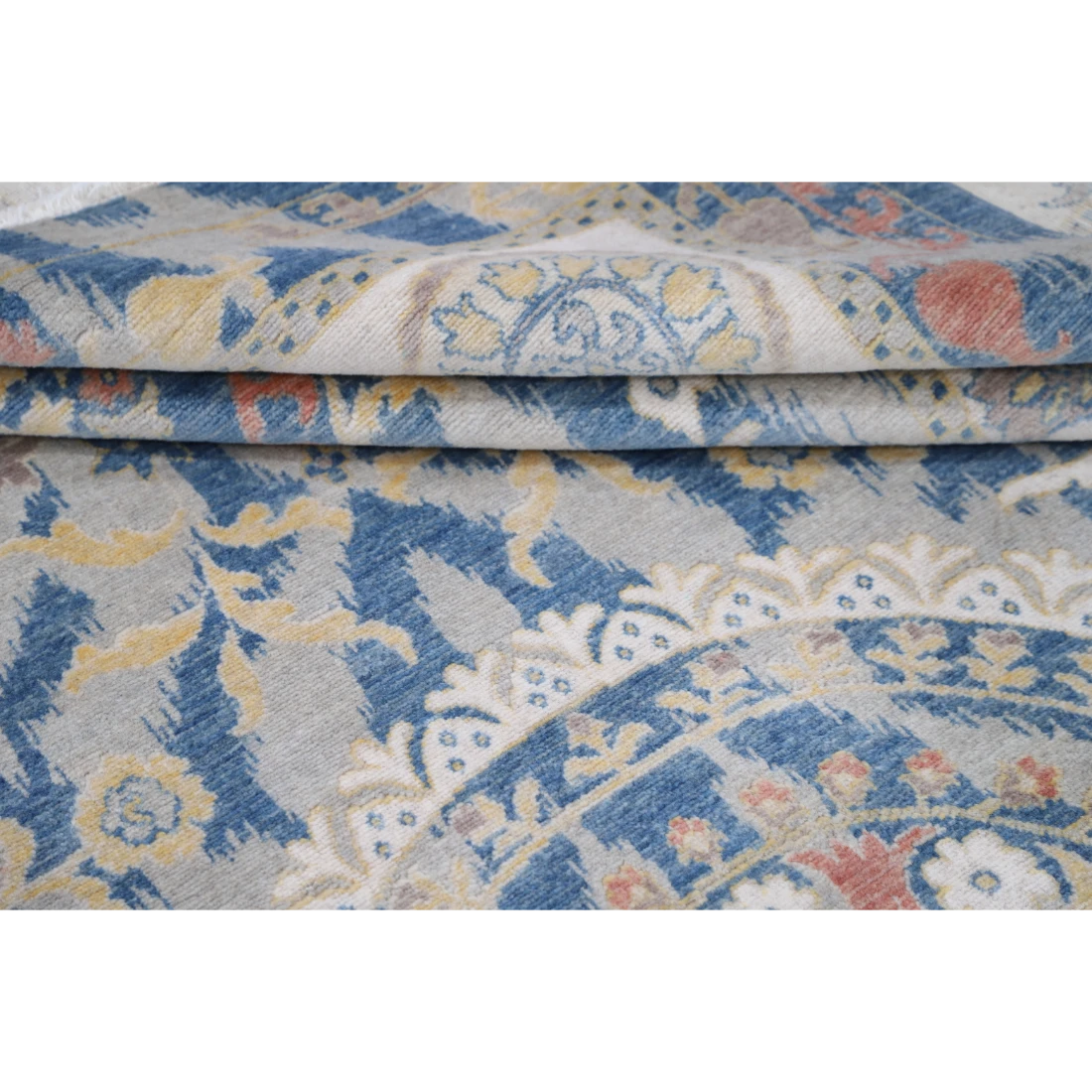 Power Loomed Ikat Wool Rug 6' 5" X 9' 11"