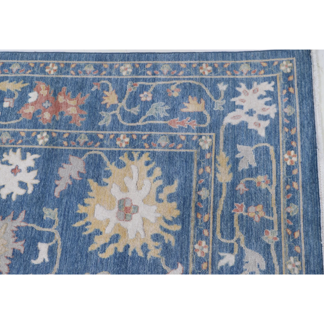 Power Loomed Lily Wool Rug 8' 1" X 9' 10"