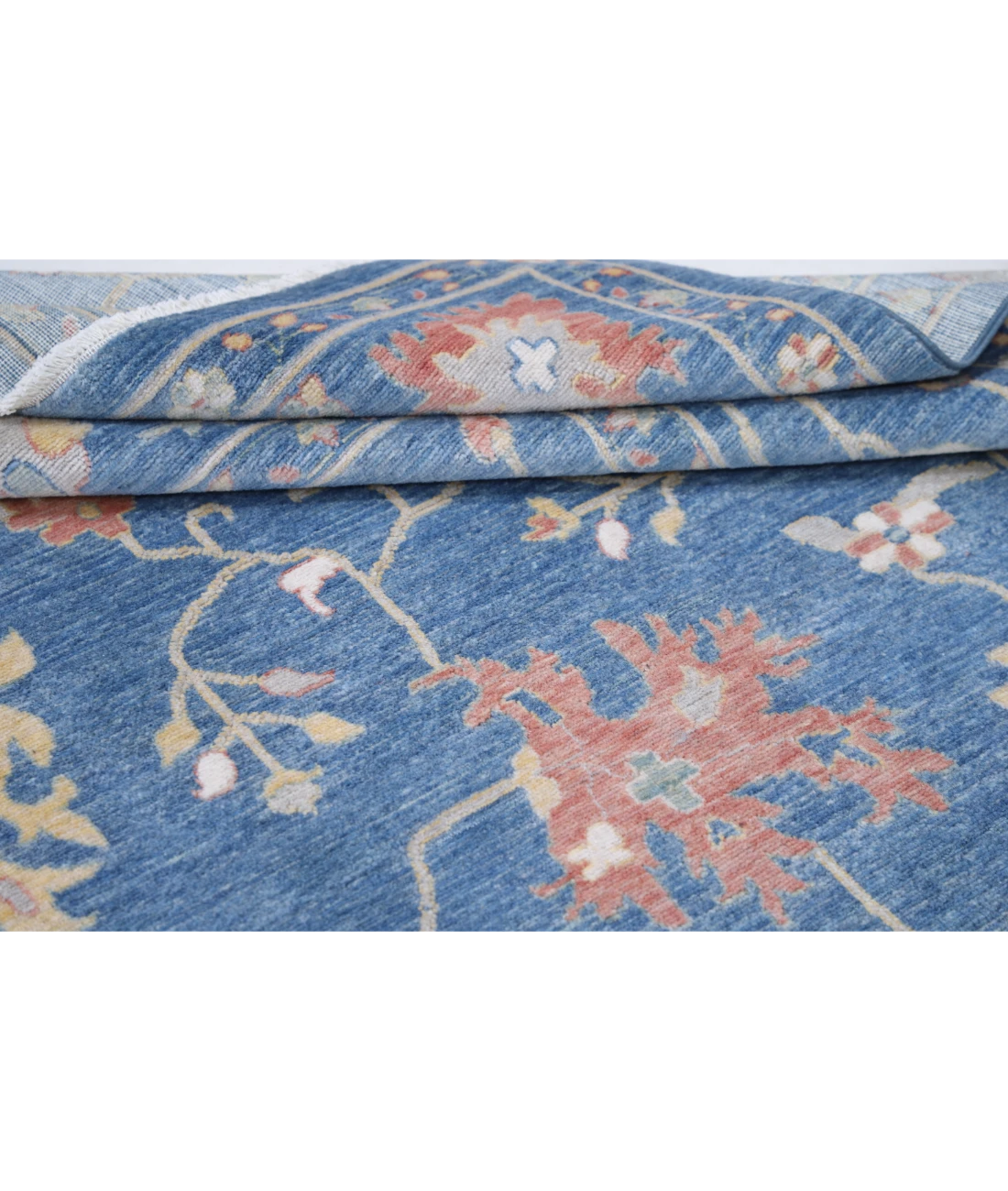 Power Loomed Lily Wool Rug 8' 1" X 9' 10"