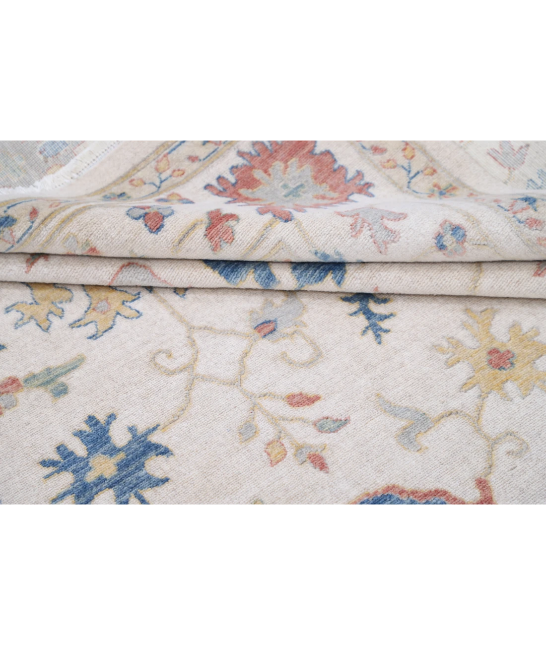 Power Loomed Lily Wool Rug 8' 1" X 9' 10"