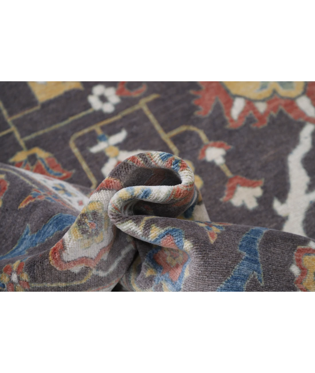 Power Loomed Pasha Wool Rug 8' 0" X 9' 10"