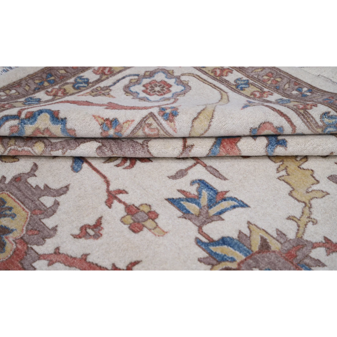 Power Loomed Pasha Wool Rug 10' 0" X 13' 10"