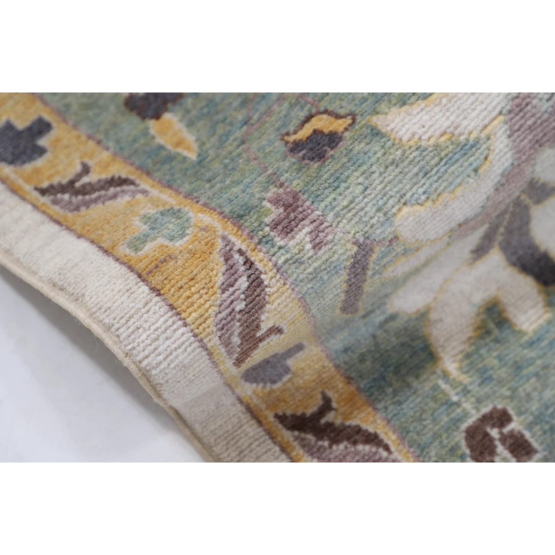 Power Loomed Pasha Wool Rug 7' 10" X 9' 10"
