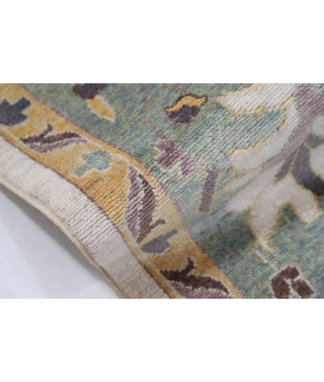 Power Loomed Pasha Wool Rug 7' 10" X 9' 10"