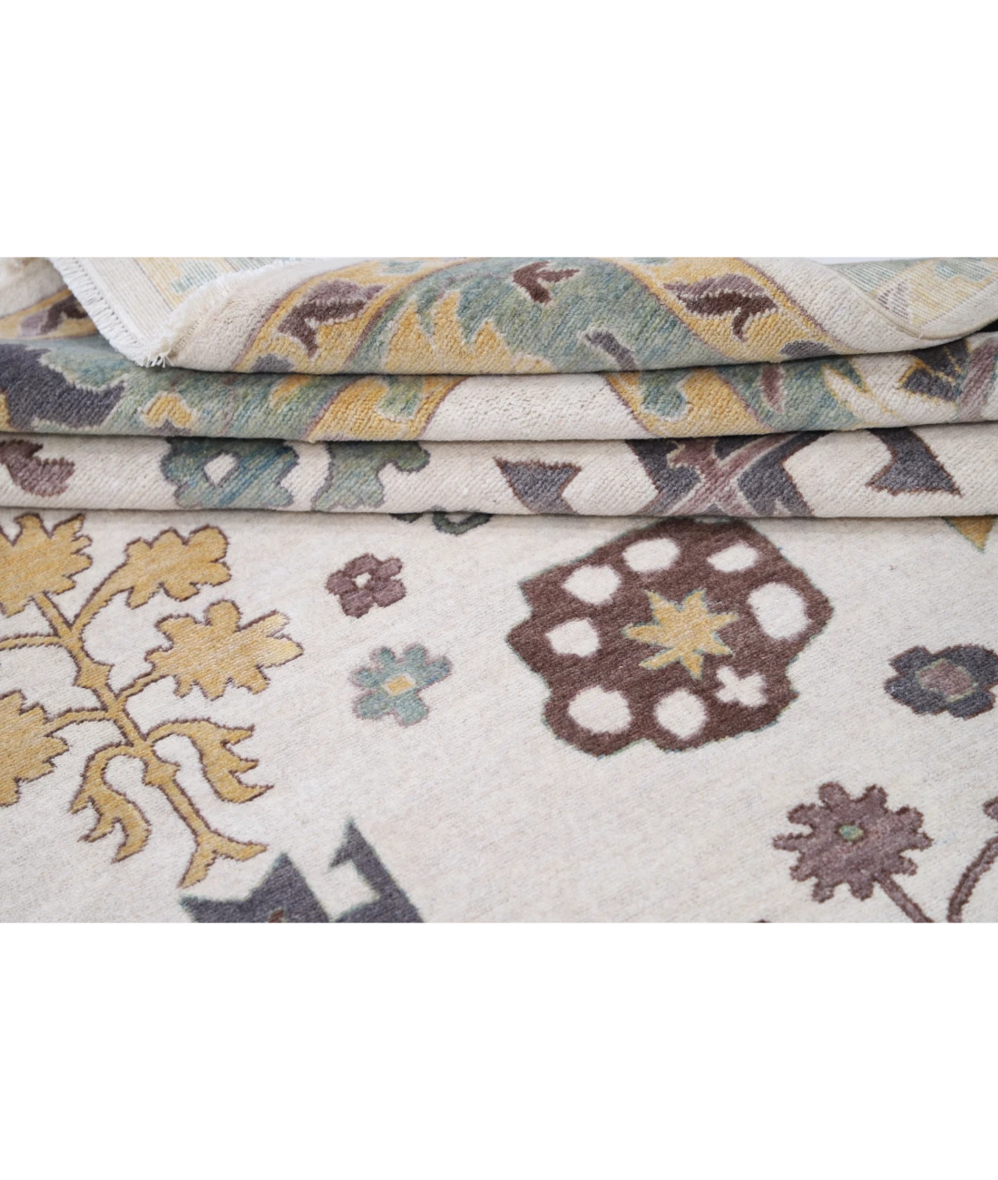 Power Loomed Pasha Wool Rug 7' 10" X 9' 10"